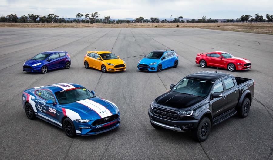  Ford Mustang GT Fastback 2018 года  (AU) (фото 7 из 40)